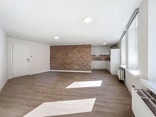 Gerenoveerde, instapklare studio op toplocatie in Gent