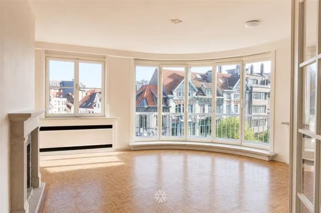 Hoekappartement op uitstekende locatie nabij Station Gent-Sint-Pieters