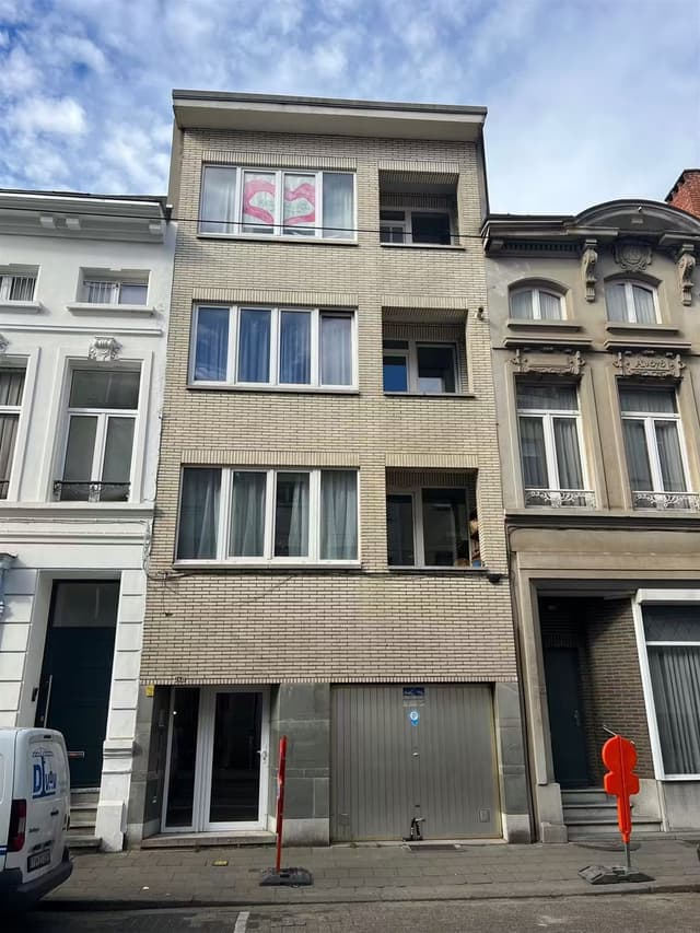 1-slaapkamerappartement met klein terras 84 m²