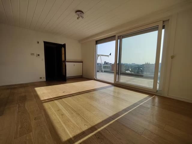Uitzonderlijk penthouse met 2 terrassen aan de Belgielei