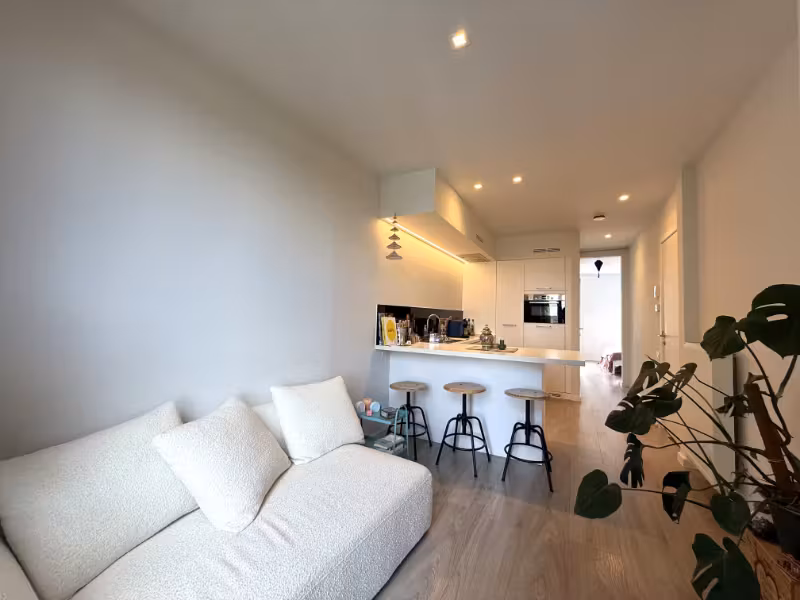 Leuk appartement met ruim terras nabij Nederkouter en Coupure