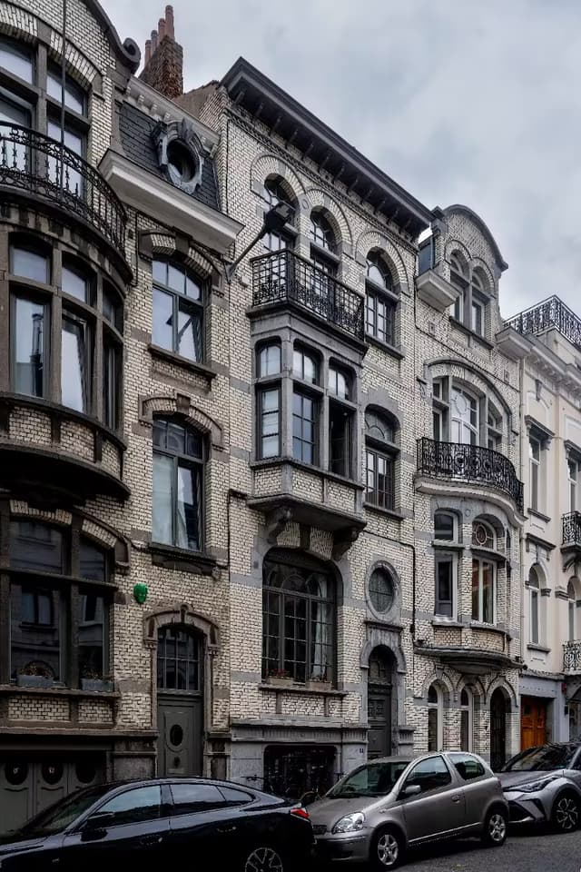 Prachtige bel-etagewoning van 330 m² in Etterbeek